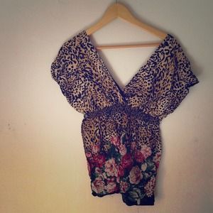 💣Cheetah + floral blouse