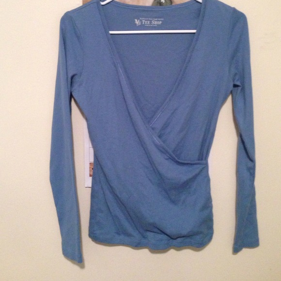 Victoria's Secret tops - Bundling for Meridith