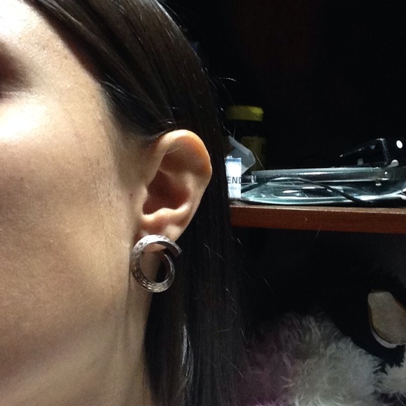 Earrings - Picture 3 of 4