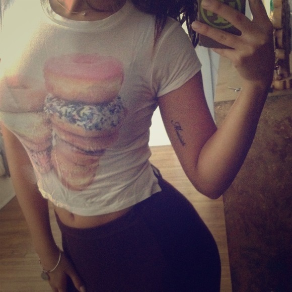 🍥 sold 🍥 Donut top