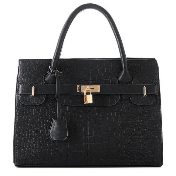 Handbags - Black classic style handbag