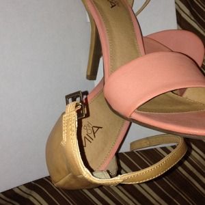 💁💁MIA GIRL💁💁