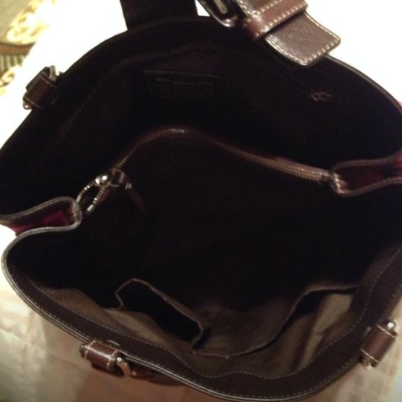 SOLD***** Coach purse - Picture 2 of 4