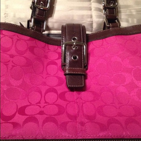 SOLD***** Coach purse - Picture 4 of 4