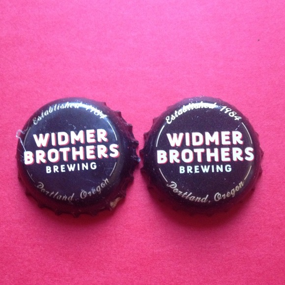Widmer Brothers Brewing Bottle Cap Earrings. - Picture 1 of 1