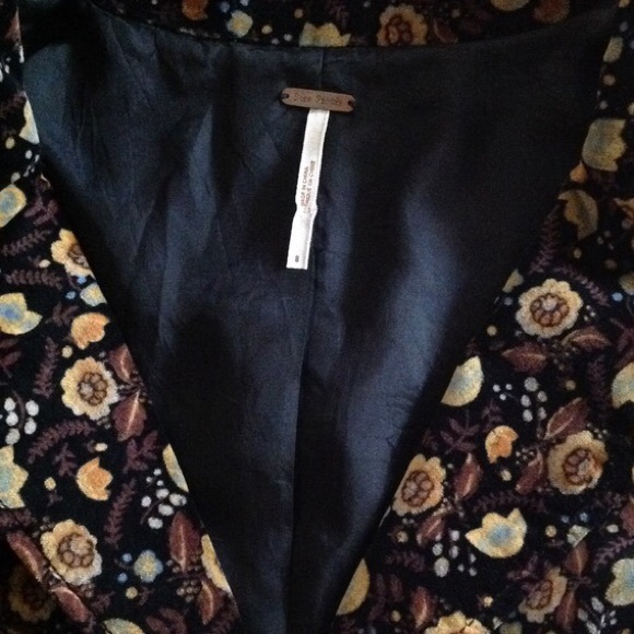 πHOST PICK 10/23π Free People velvet blazer - Picture 2 of 4