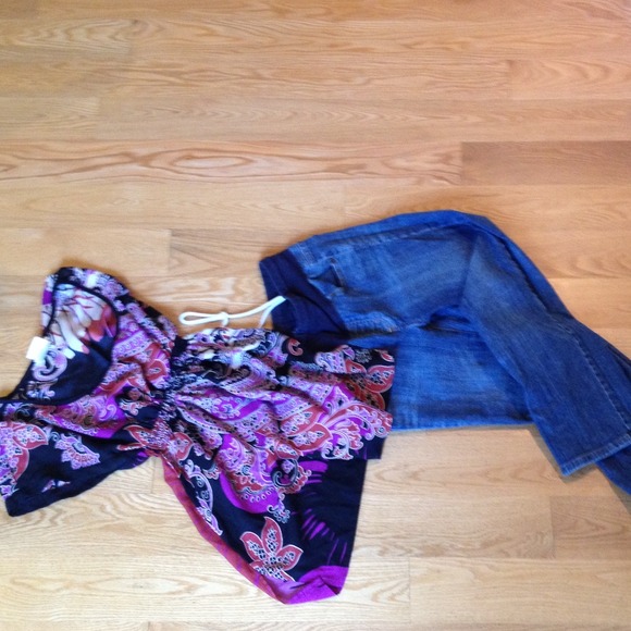 Blue maternity jeans