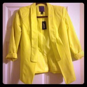 **SOLD*** Perfect Yellow Blazer