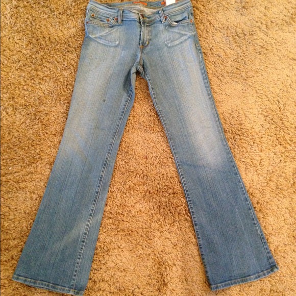 Jeans - Picture 2 of 3