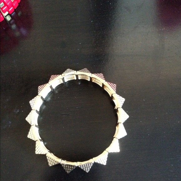 Bracelet bundle🔅 - Picture 4 of 4