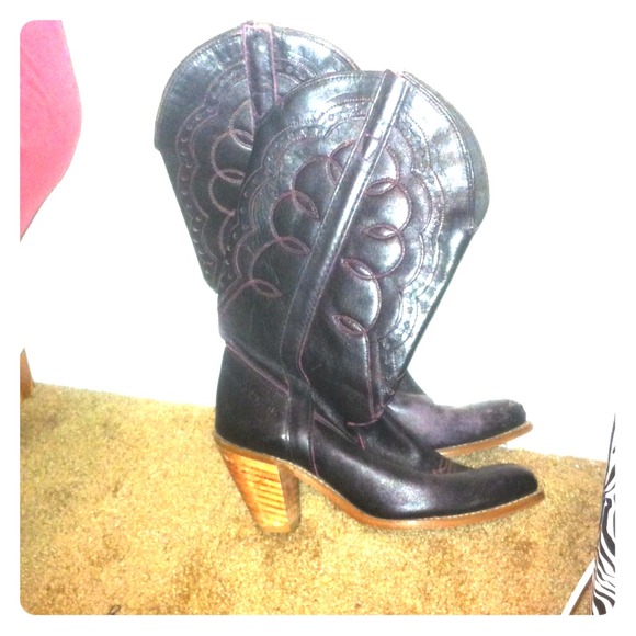 Black n pink Capezio designer cowgirl boots