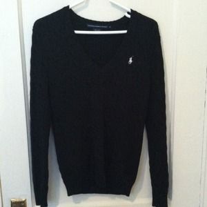 Ralph Lauren Sweaters - Ralph Lauren cable knit sweater Ralph Lauren Sweaters - Ralph Lauren cable knit sweater