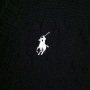 Ralph Lauren Sweaters - Ralph Lauren cable knit sweater Ralph Lauren Sweaters - Ralph Lauren cable knit sweater