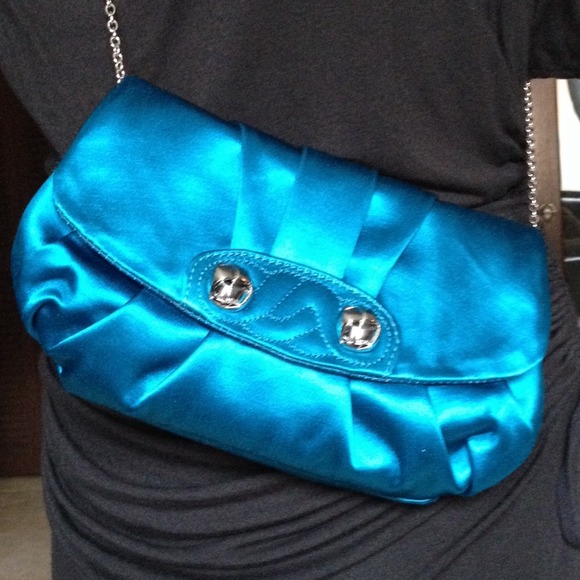 REDUCED💯% HENRI BENDEL sultry evening bag. NWOT