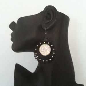 🌈Gorgeous Black & Bling Earrings