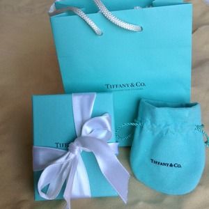 🎉🎉🎊SOLD🎊🎉🎉Tiffany & co