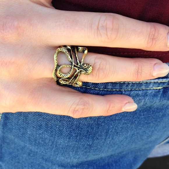 Octopus Ring - Picture 3 of 3