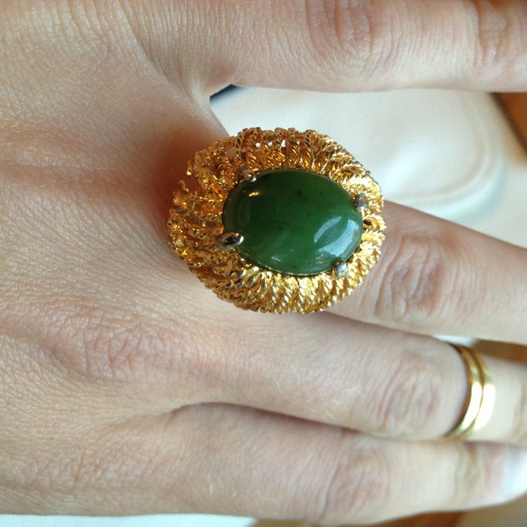 🔴SOLD🔴 Vintage gold ring - Picture 2 of 4