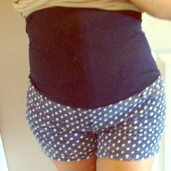 Maternity shorts