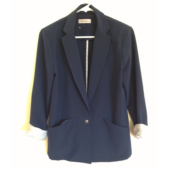SOLD Navy boyfriend blazer