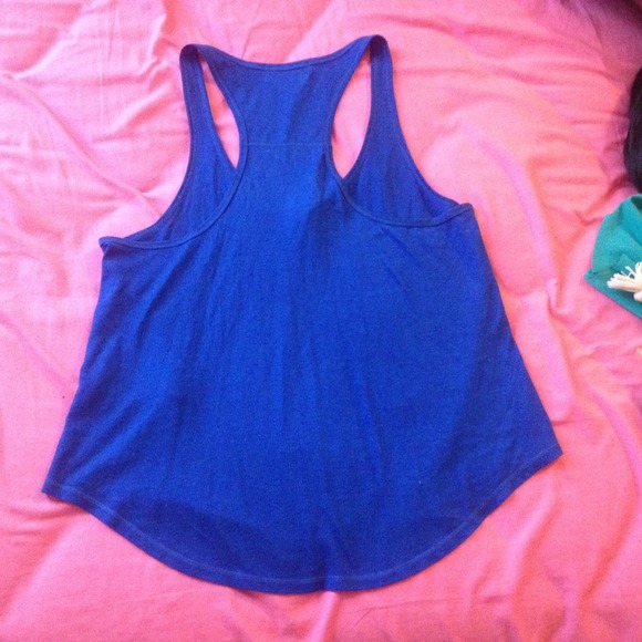 Hollister tank top - Picture 3 of 4