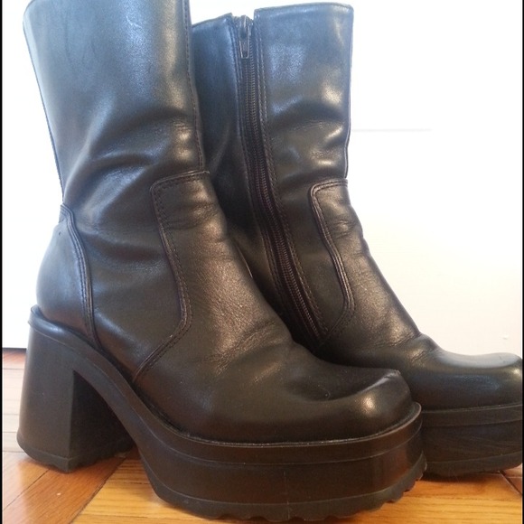 Steve Madden Leather Boots