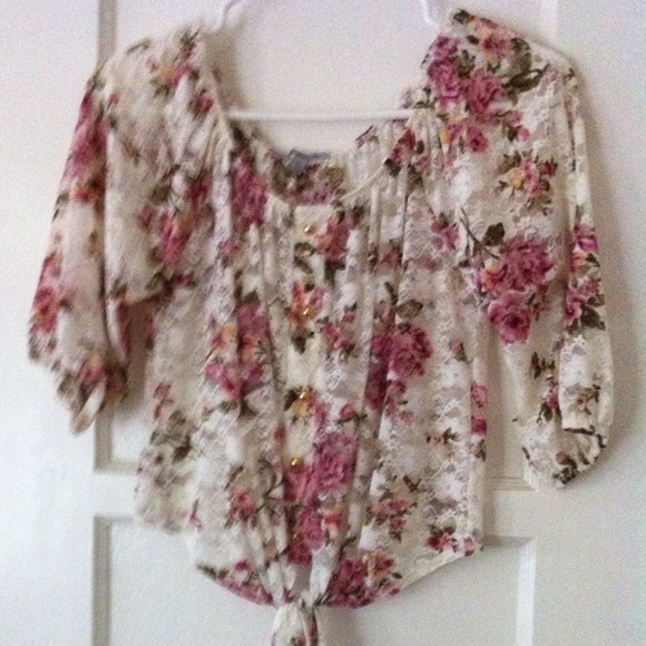 Floral shirt - Picture 1 of 2