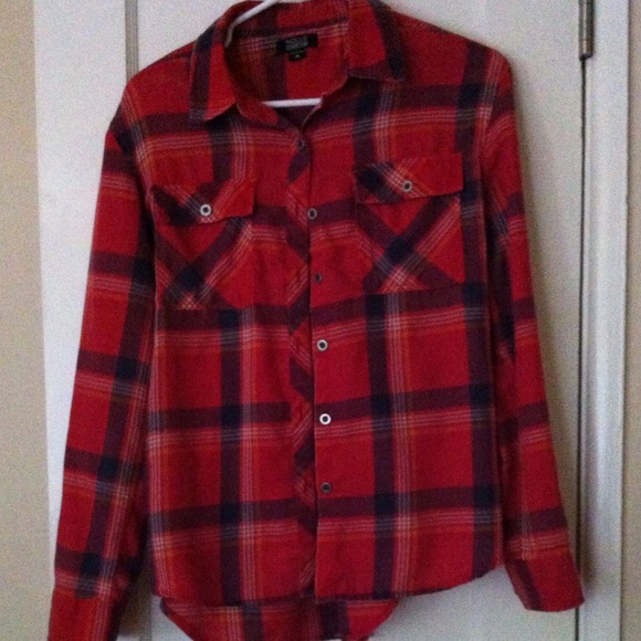 Button up top - Picture 1 of 1