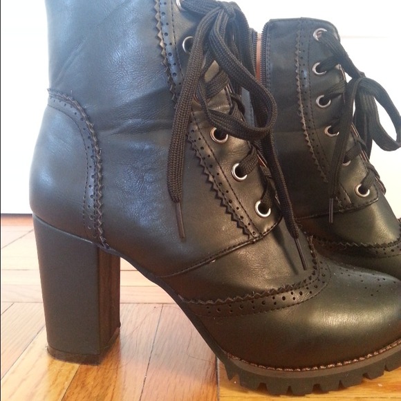 Lace Up Heeled Boots