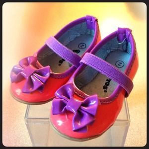 Size 2 toddler shoes