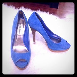 Blue Suede Pump