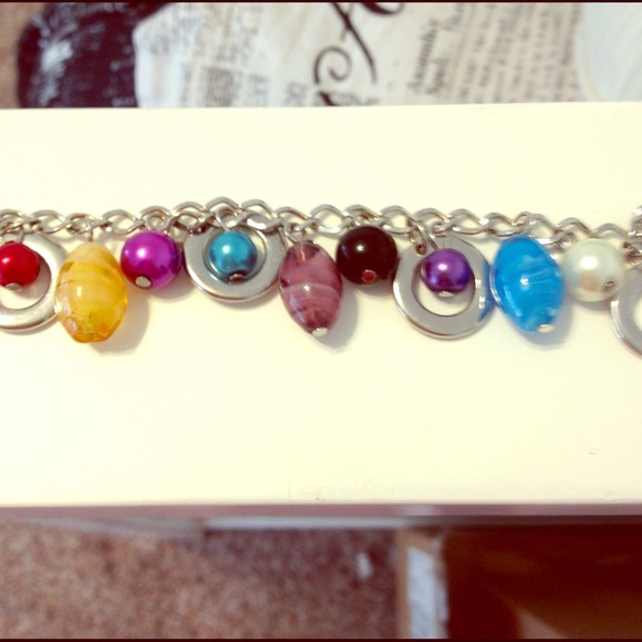 ⚠️Cute and colorful beaded bracelet