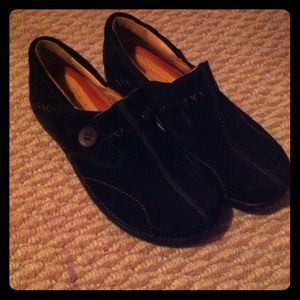 Clark's unstructured suede slip ons