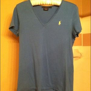 Polo v neck
