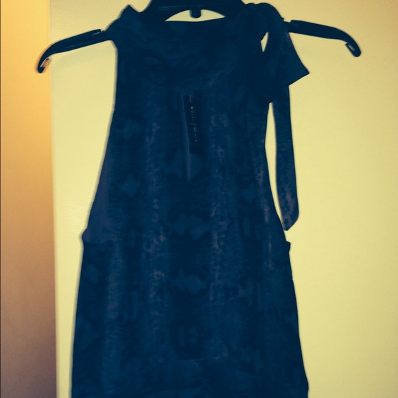 Purple dress size 14 brought on postmark too big - Picture 3 of 4