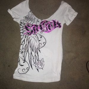 Beautiful so cal top with opening in back