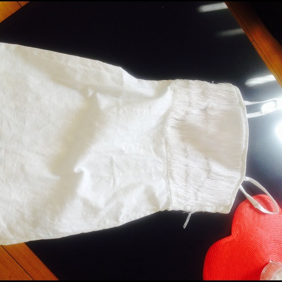 Dress - Picture 2 of 5