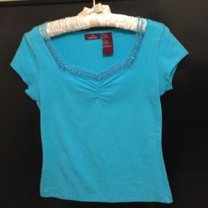 Jordache T-Shirt