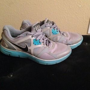 Nike lunar glide