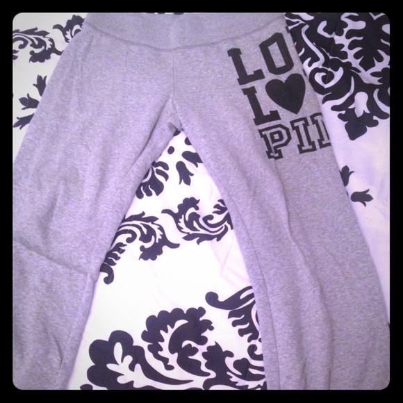 💋SOLD!!!! VS PINK sweatpants 😍