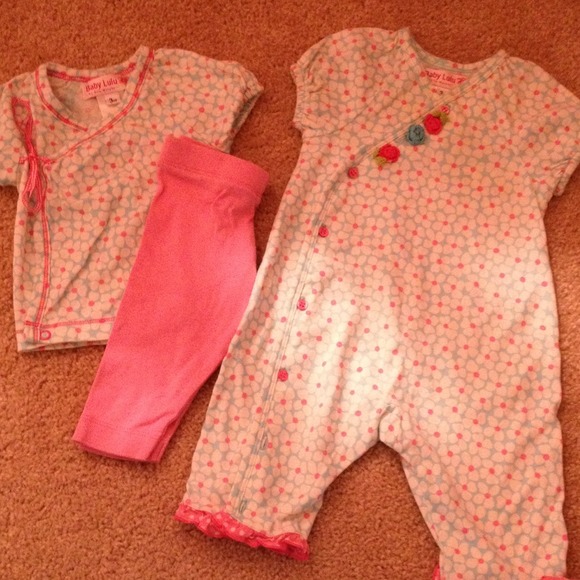 ♥️BUNDLED!♥️Two Baby Lulu outfits
