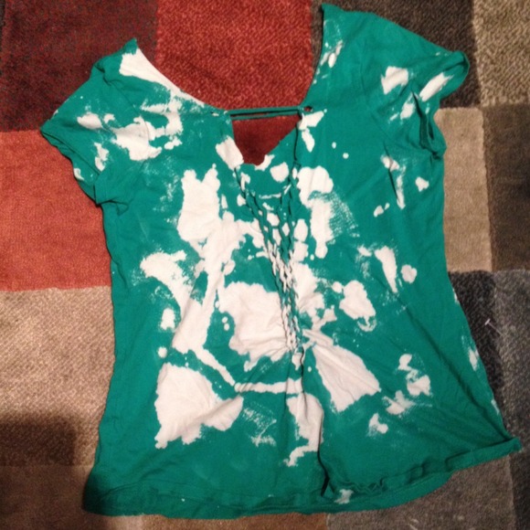 Custom made woven back tee