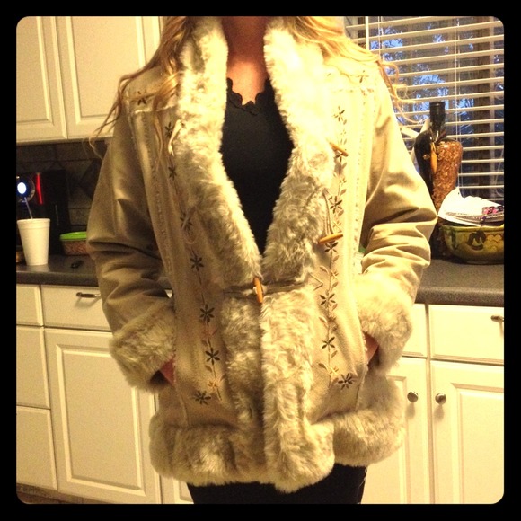Suede coat with faux fur trim and embroidery