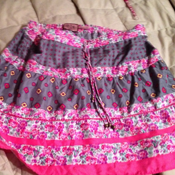 juicy couture pink pattern skirt