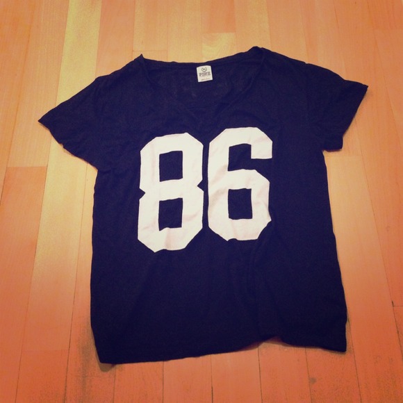 PINK black vneck shirt!!