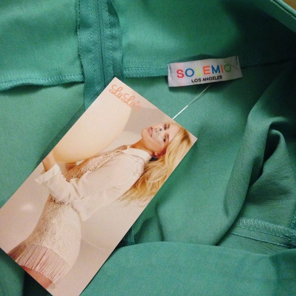 TRADED✋ Off shoulder sea foam green bodycon dress - Picture 3 of 4