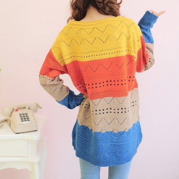 🔴SOLD🔴The Perfect Fall Slouchy Sweater! OS - Picture 4 of 4