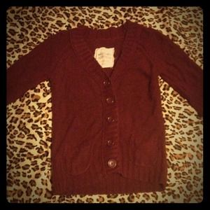 deep red/burgundy sweater!