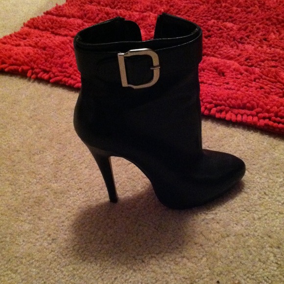 Black buckle ankle boots booties