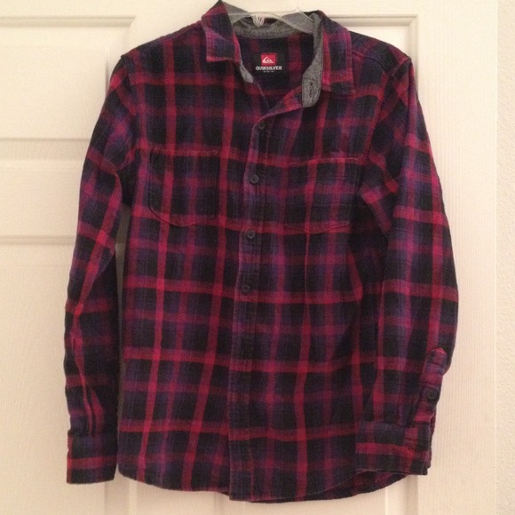 🔴SOLD🔴Quicksilver men's long sleeves